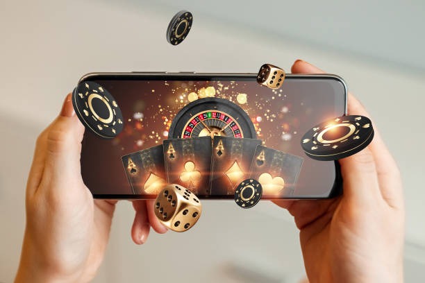 Tembak Ikan fish shooting game on 8svip mobile app with animated fish and crosshair targeting